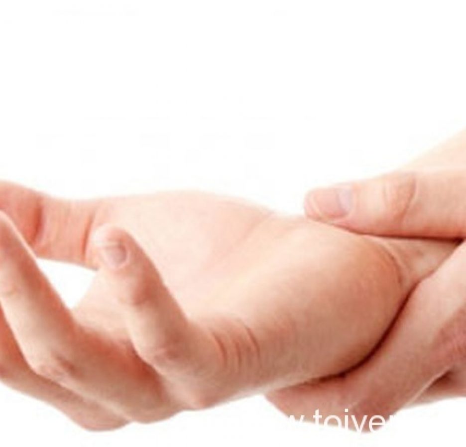 Cảnh báo 5 căn bệnh khi nguy hiểm khi bị tê tay