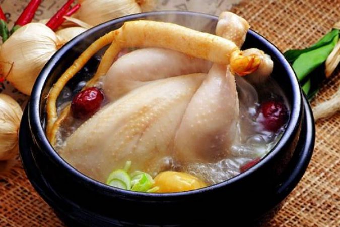 Bồi bổ bằng thịt gà: Dùng đúng tốt cho sức khỏe, dùng sai có thể gây họa