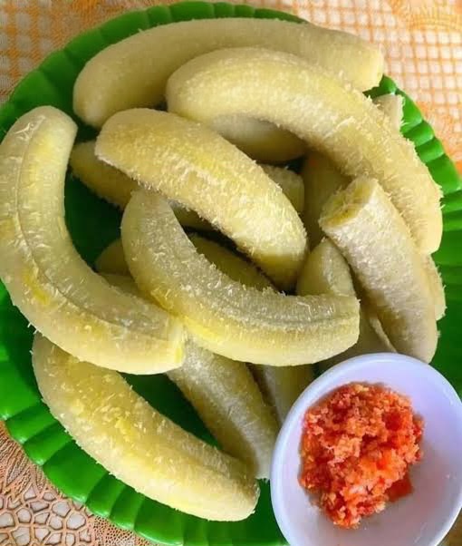 Ăn chuối xanh luộc: Công dụng bất ngờ từ món ăn này cho người bị bệnh Tiểu Đường