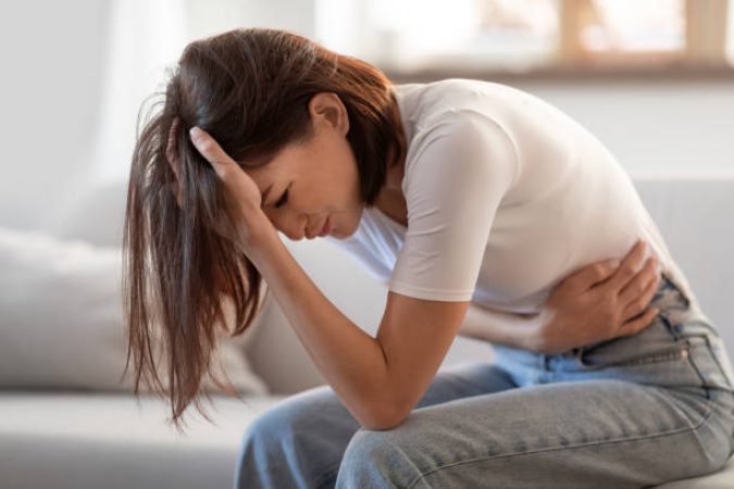 Đau rát vùng kín sau khi quan hệ: Nguyên nhân và cách xử lý