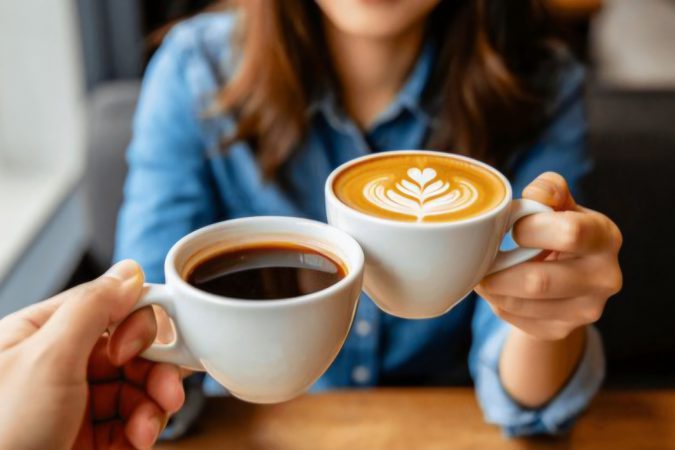 Cách Uống Cà Phê Và Dùng Thực Phẩm Chức Năng Chuẩn Khoa Học: Tránh Ngay 5 Tương Tác Bất Lợi