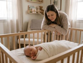 Giấc ngủ trẻ sơ sinh: Ngủ bao nhiêu là đủ?